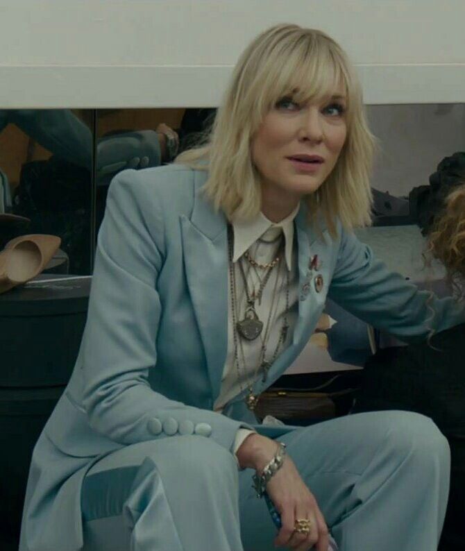 romanovhas's tweet image. no thoughts head empty just cate blanchett in a suit