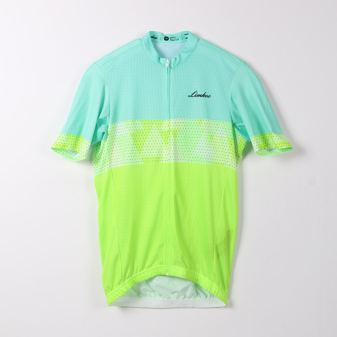 limkooapparel's tweet photo. NEW ITALIAN FABRIC FOR CYCLING JERSEY!
#cycling #cyclingbib #cyclingbibshorts #cyclingshorts #cyclingwear #cyclingclothing #cyclingapparel #cyclingkit #cyclingtips #cyclinglife #cyclinggirl #cyclingpics #cyclingphotos #cyclingshots #cyclingteam #cyclingclub #newkitday #kitgrid https://t.co/E9h44QvkrI