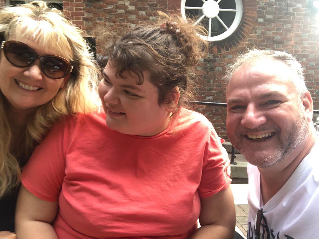 Nicoleshouse_'s tweet photo. Some of my wonderful team ans my mum and dad ❤️ https://t.co/GTwZEQH22E