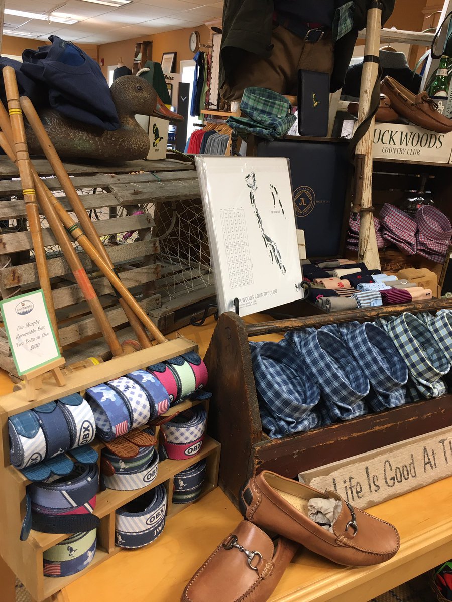 aaronpalen's tweet photo. Our latest casual men’s wear collection has arrived from @TurtlesonTour just in time 4 the #holidays.  Complimented with @lieandloft, @signsbytheseaNJ  @JLTheBrand  Come check out this great stuff.  #bestgolfshopintheobx #obxlife #cpga #holidays2020 #countryclub #merchandise https://t.co/RvCsKAr4TJ