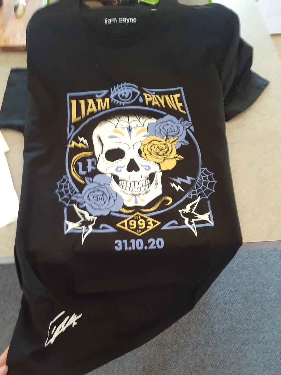 KerrieMills13's tweet image. Whoop whoop! My #lpshowact3 Liam Payne Concert T-shirt Has Arrived and I'm Loving it! 🎉👕🦅