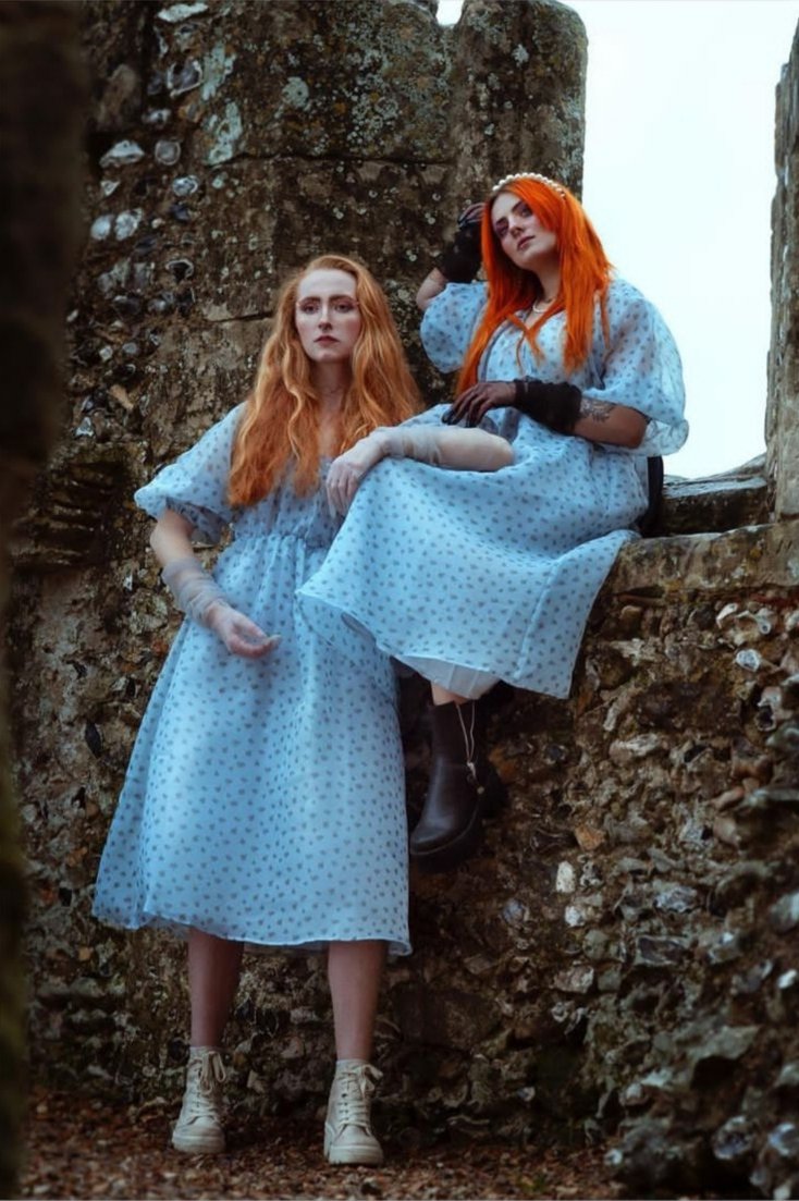 GSTONEACTOR23's tweet photo. With Stevie Daisy Ellen April  🦄🌸💎

♡♡♡♡♡♡♡♡♡♡♡♡♡
📷 - faithshotthis 
       -melissaconway
🖌 - emilybrookes

Shot at Knowlton Church. Happy that I got to pay respects to my friend Gary Smith at the wishing tree also. I look forward to working with the team again https://t.co/RUuR20PWaC