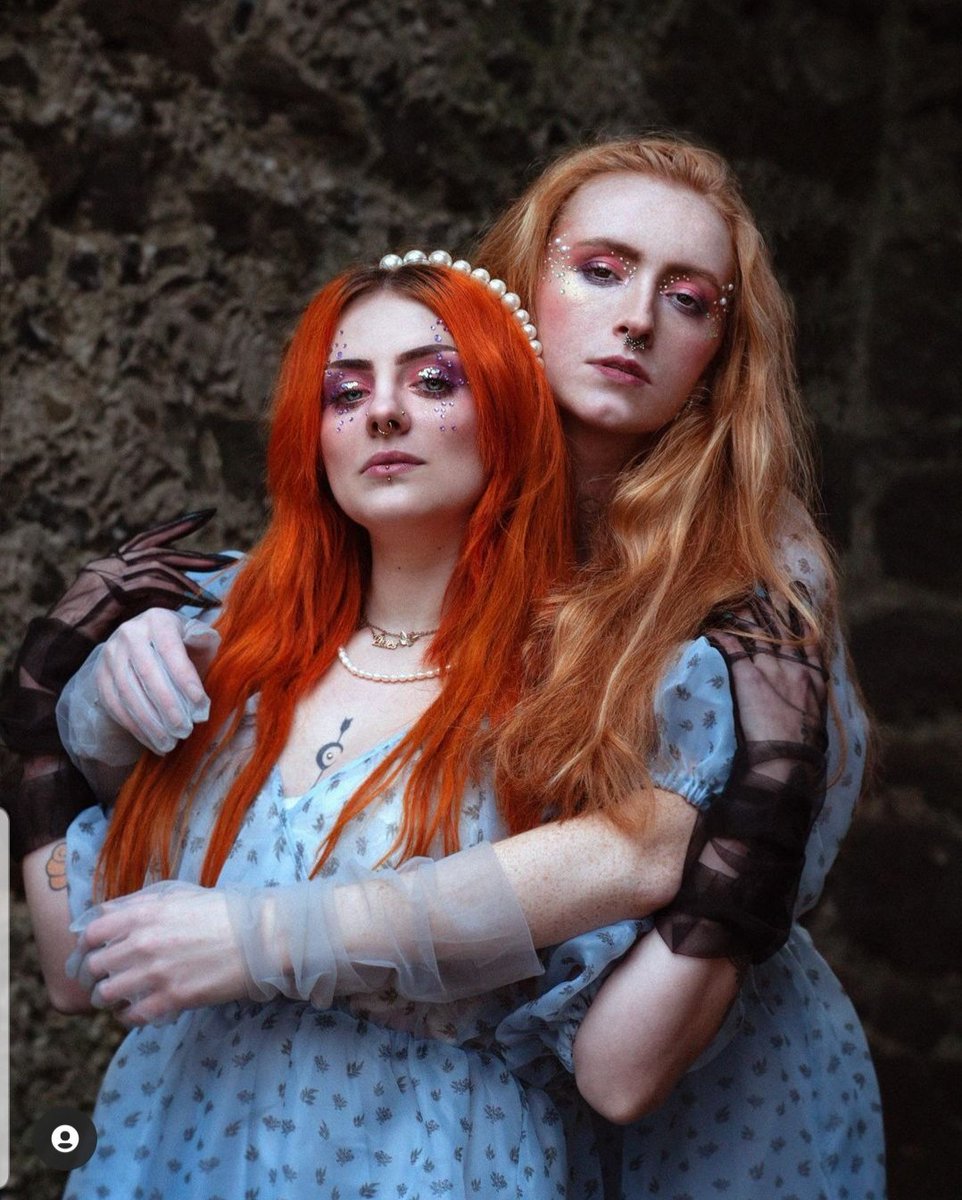 GSTONEACTOR23's tweet photo. With Stevie Daisy Ellen April  🦄🌸💎

♡♡♡♡♡♡♡♡♡♡♡♡♡
📷 - faithshotthis 
       -melissaconway
🖌 - emilybrookes

Shot at Knowlton Church. Happy that I got to pay respects to my friend Gary Smith at the wishing tree also. I look forward to working with the team again https://t.co/RUuR20PWaC