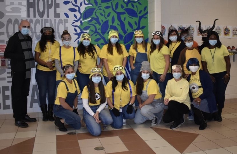 DelgobboLisa's tweet photo. Wishing everyone a safe and Happy Halloween from all the minions (and Gru, of course) at @StCeciliaDPCDSB https://t.co/DxdaWfUDjW