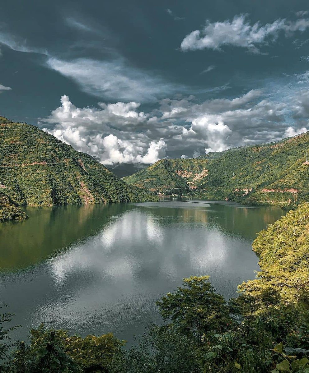 DestinationNear tweet picture