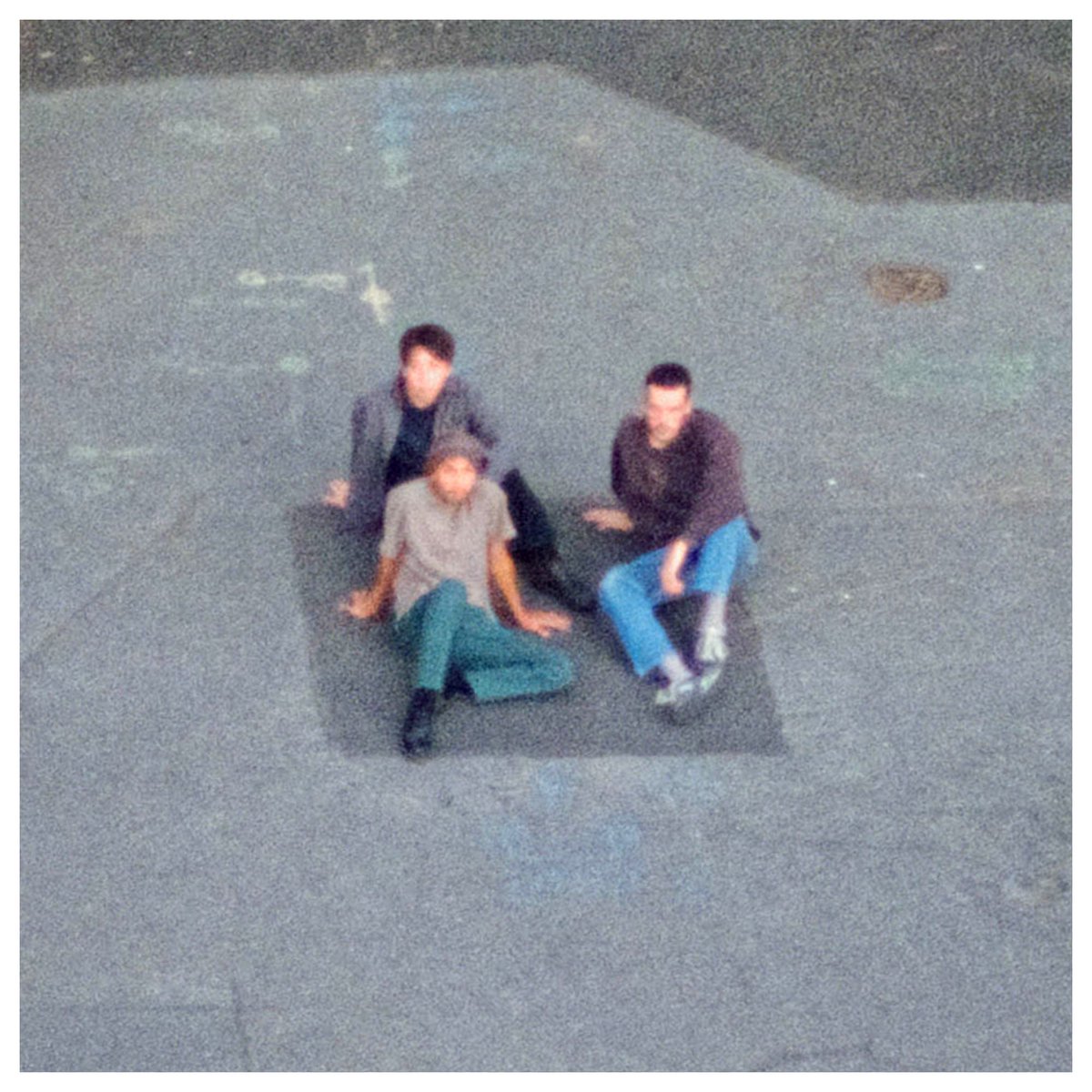 Brisbane’s luckiest idiots release their first EP ‘Low Ceiling’ today via sumoclic 🌞