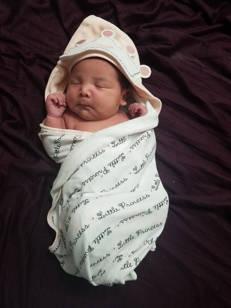 TaterTottMusic's tweet photo. This little cutiepie slept thru her 1st shower 🤗
#NewBaby #Almost3Weeks #Shower #Cutiepie #Princess https://t.co/nl2SW2uA1p