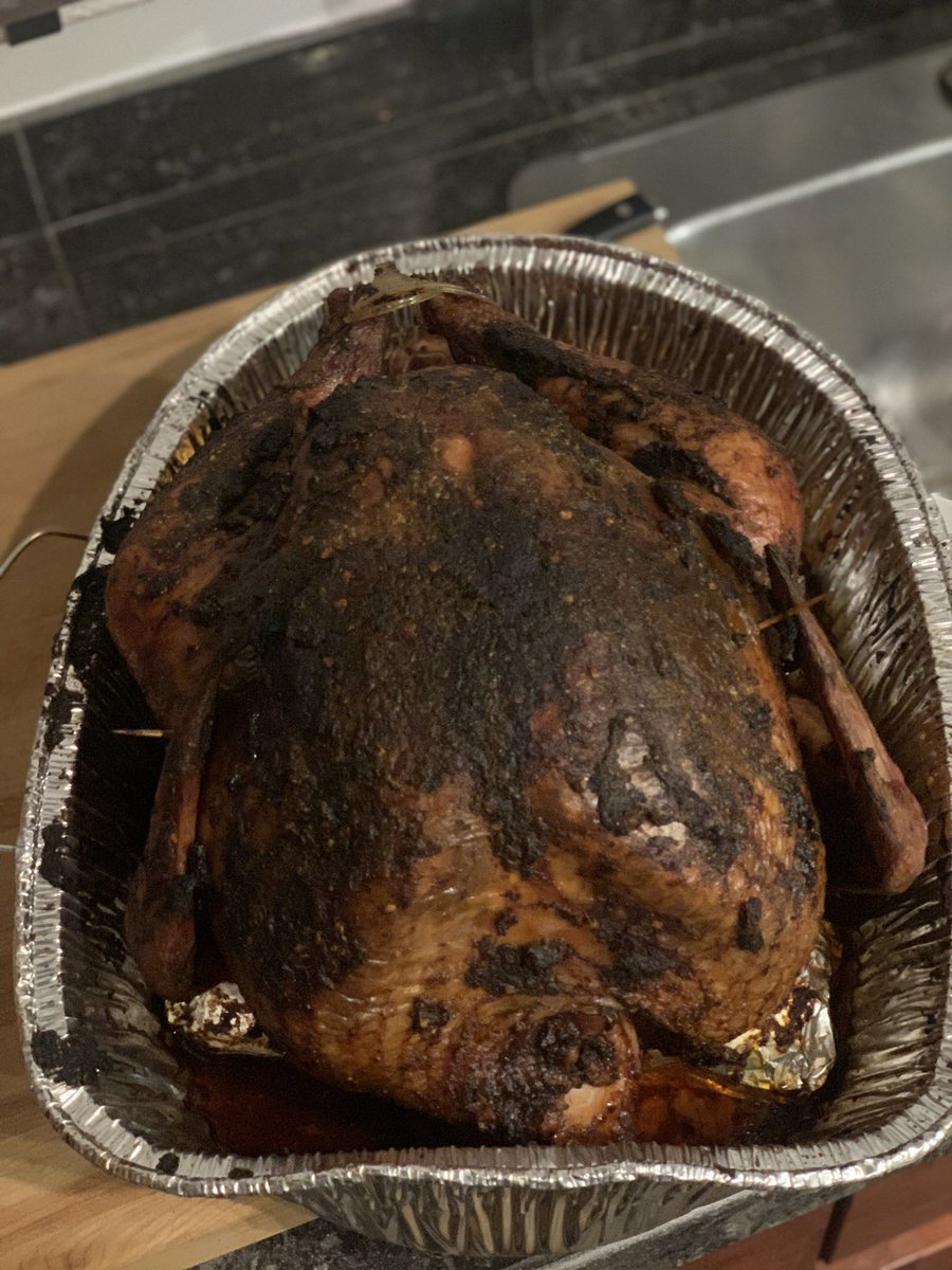 wadehanson13's tweet photo. @RussosFilter Chile turkey- Brined and grilled with smoke packs. Never going back to flavorless turkeys + I drink while it grills. https://t.co/GntJBzGpTK
