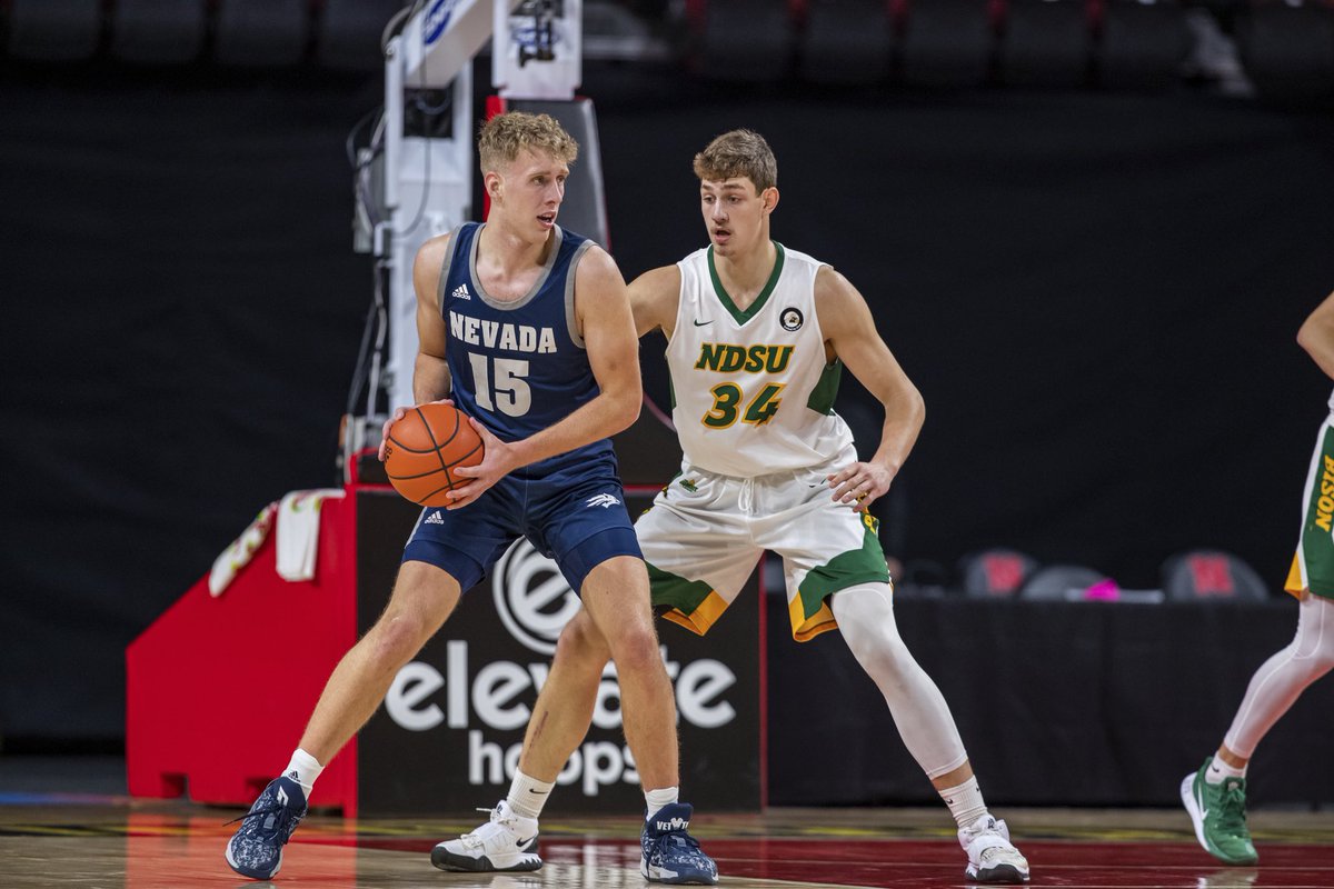 ElevateHoopsCBB's tweet photo. Day 1 is in the books! A lot of great talent and competition from both Nevada and NDSU. The final score was 62-48 Nevada. Tomorrow is going to be even better! See you then👀🏀#GoldenWindow2020 https://t.co/AMmcltCTx2