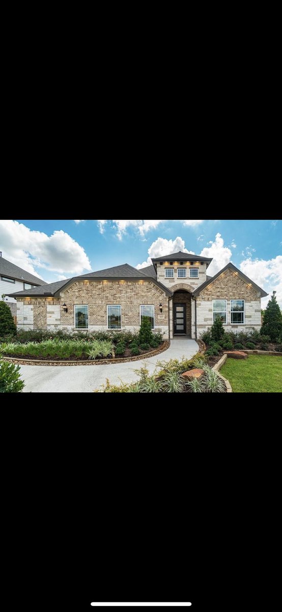 CherylWRealty's tweet photo. Imagine Hosting ThanksGiving In This Space! 
 #homefortheholidays #texashomes #houstontx #realestate #houstonrealestate https://t.co/ZEViRzL7hr