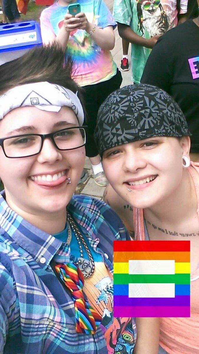 SageisQueer's tweet photo. You had a smile that lit up the world. You were my favorite lil Punk and the coolest person I know I mean how many people get to play with greenday on stage. Make griz custom ice cream. Meet Brendan Urie. You had so much life in u an to see it cut short is heartbreaking 💔 https://t.co/HMwBrNgazQ