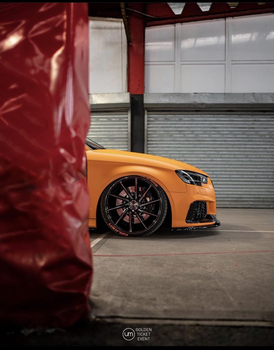 AudiRS3OC's tweet photo. Don’t panic, the weekends around the corner! #Audi #AudiRS3 https://t.co/Ho1nrNKAie