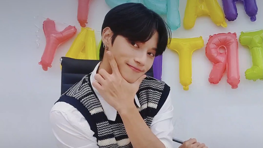 wyarchive's tweet photo. the prettiest of all🥺 https://t.co/OXnmpsRDSb