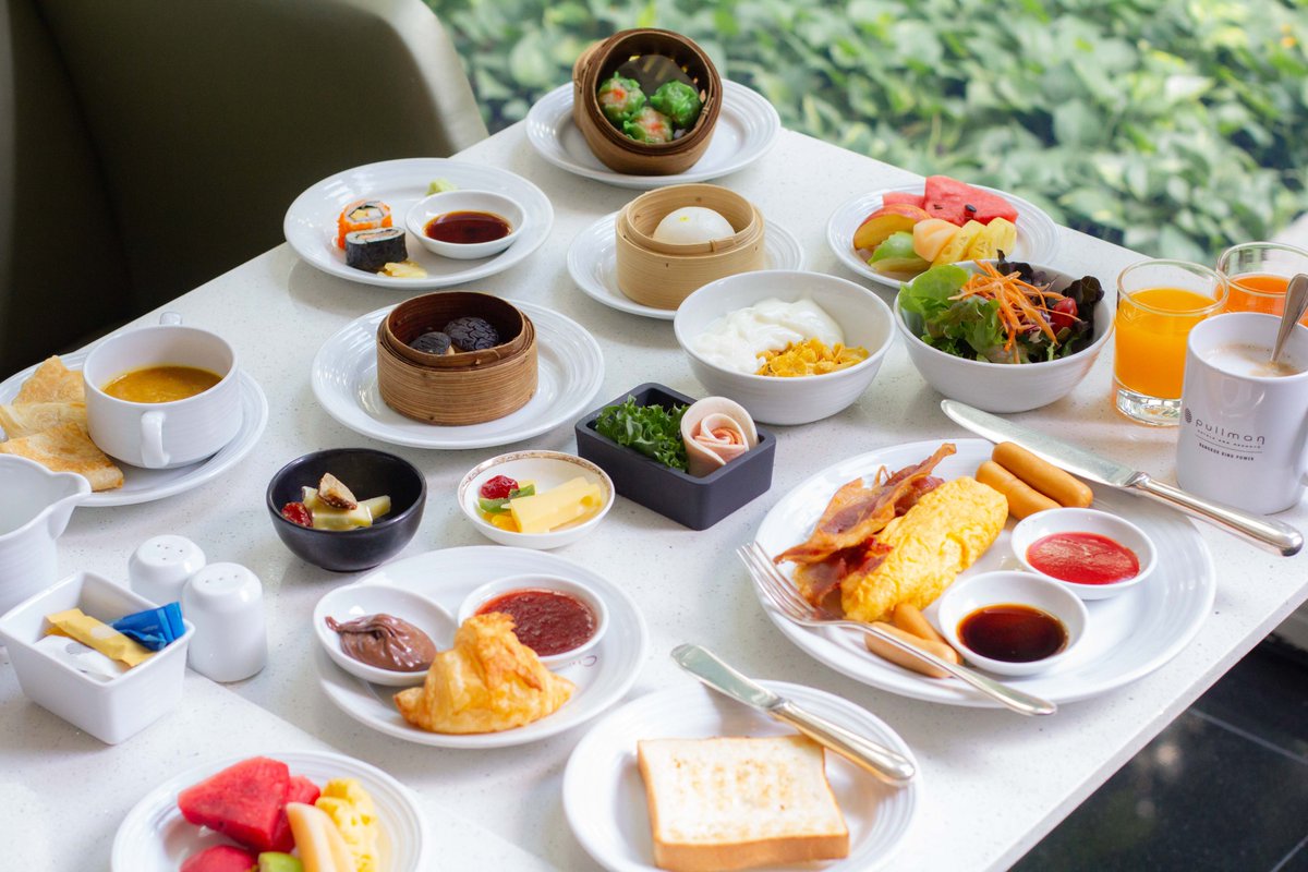 PullmanBangkok's tweet photo. FLASH SALE บัตรกำนัล! ห้องพักแบบดีลักซ์พร้อมระเบียงส่วนตัว ราคาเพียง 2,188 บาทสุทธิต่อใบ รวมอาหารเช้าและชุดน้ำชายามบ่าย
จำหน่ายบัตร เฉพาะวันที่ 26 - 30 พฤศจิกายน 2563 คลิกเลย https://t.co/khEzF1xeFb
*บัตรกำนัลสามารถใช้ด้จนถึงวันที่ 31 มีนาคม 2564
#PullmanKingPower #RoomPackage https://t.co/lxVqTZwMrj