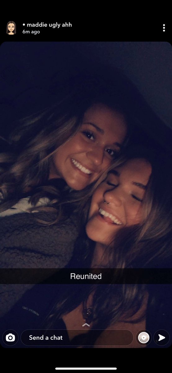 jadebyerss's tweet photo. happy birthday to my best mf friend. im so sad i couldnt come party with u tonight but i hope you had a blast. ur only 365 days until the big 2️⃣1️⃣!!! i love you beyond words, happy birthday babyyyy❤️💋 @mmooooore https://t.co/GFcJAiQjqE