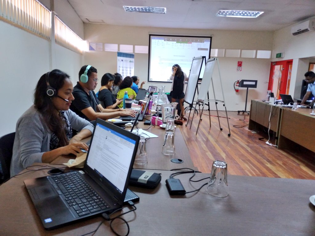 pace_sd's tweet photo. Day 2 #GenderHumanRights virtual workshop organized by @UniSouthPacific #PACRES project supported by @EUPasifika @spc_live @SprepChannel @ForumSEC @FijiNDMO #Gender #PortrayalofWomen presentation by #PACESDStaff @mvilsoni_fj & #SPCRRRT #humanrights specialist #Ashley https://t.co/MZ8KglT9MP