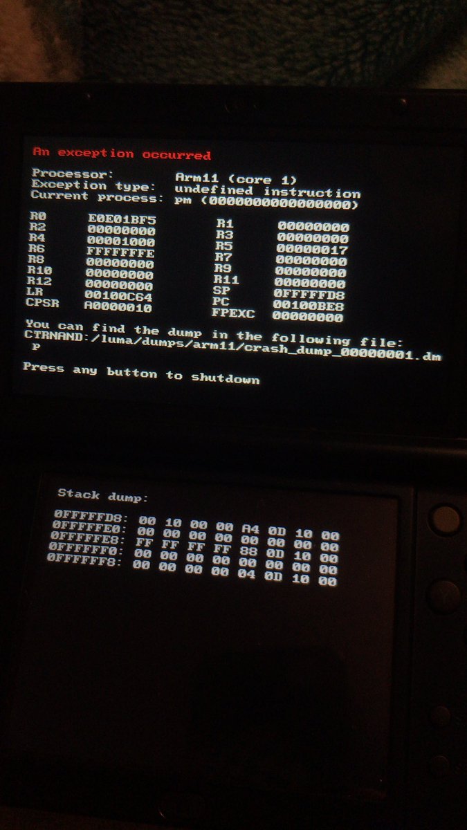 NovaCatalyst172's tweet photo. @NintendoAmerica  you need to fix this. This update is ruining my 3DS. You may have discontinued the DS line but dude I want to play Animal Crossing. https://t.co/yFdlroSUFi