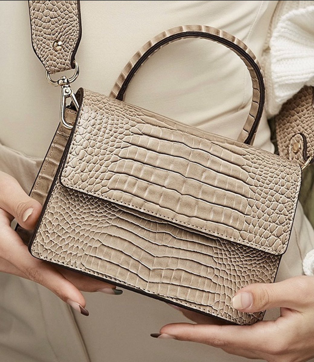 Shop Local Labels tweet media