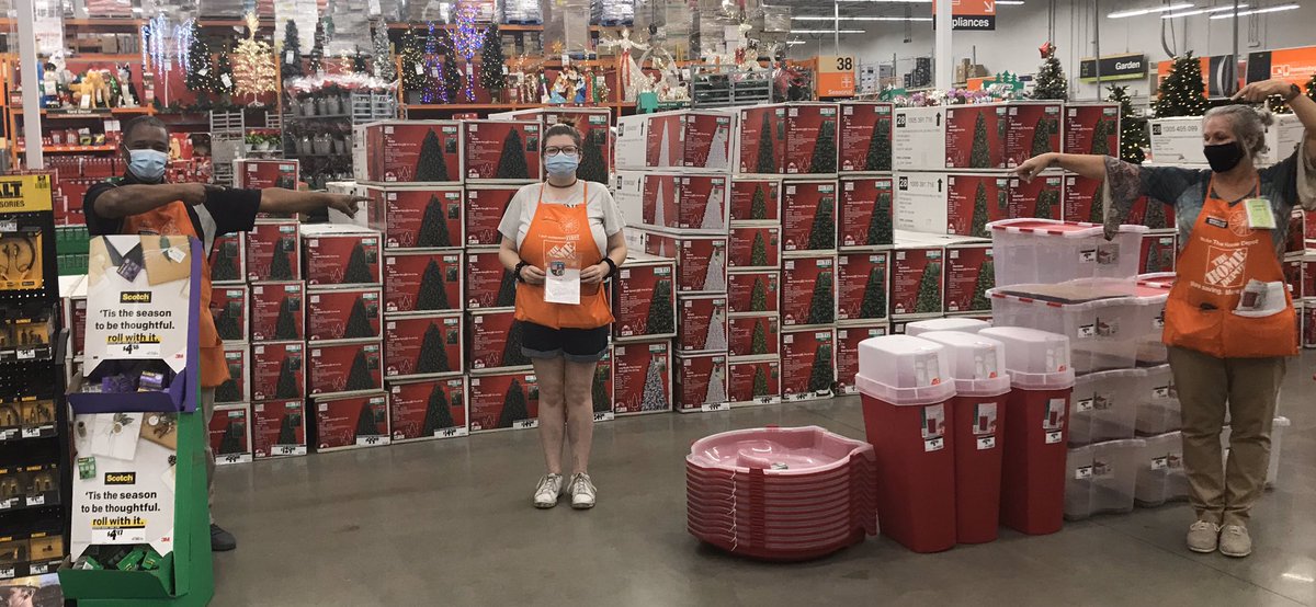 Congrats to 6327’s newest Cashier Vanessa already being recognized by ASMs Robert Candis &amp; Teresa Kapadia for opening 5 New Credit Accounts in 2 days! Outstanding! <a href="/teresa39002397/">teresa</a> <a href="/StacyMaisonet/">Stacy Maisonet</a> <a href="/gleeramirez/">Glenda Lee</a> <a href="/candis_robert/">Robert Candis</a> <a href="/ThomasM02683615/">Thomas Manning</a>