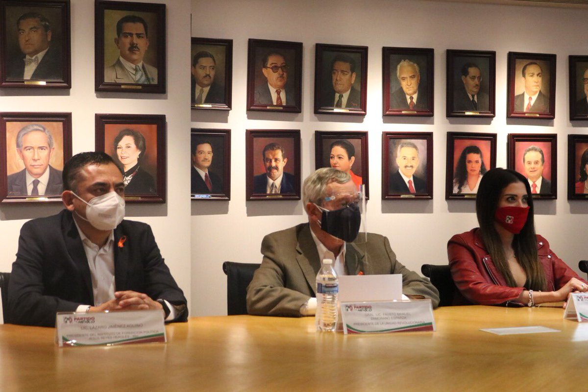 Se celebró la LIII Sesión Extraordinaria del Consejo Político Nacional del <a href="/PRI_Nacional/">PRI</a>, donde se aprobó el acuerdo para la expedición y publicación de las convocatorias para la selección y postulación de las candidaturas a las 15 gubernaturas que se elegirán en el 2021.