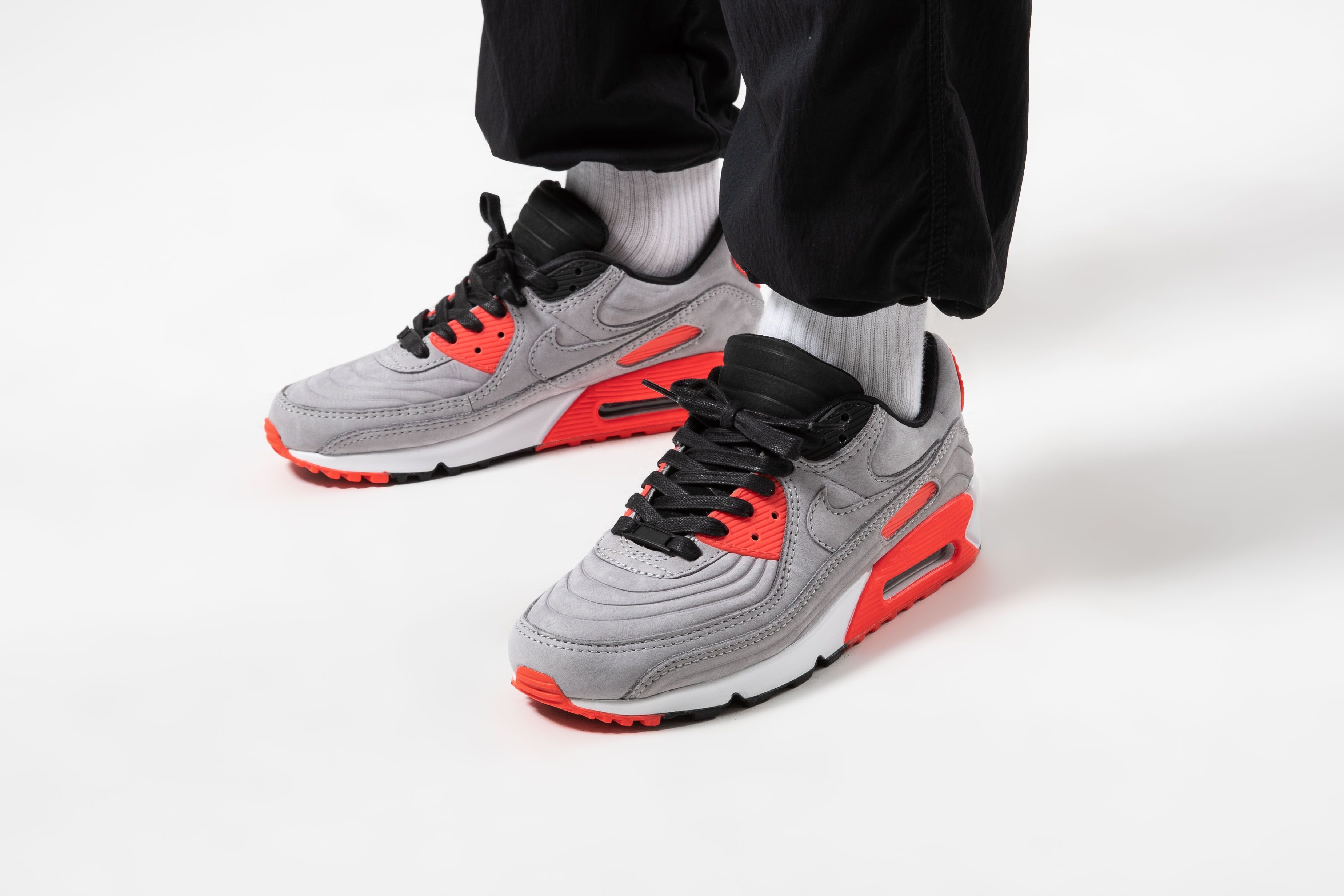 Nauwkeurig Verzoenen Aap Titolo on Twitter: "New. Nike Air Max 90 Quickstrike "Night Silver/Bright  Crimson" now available online. To the webshop ➡️ https://t.co/nbhTWK2NcM US  4 (36) - US 13 (47.5) style code 🔎 CZ7656-001 #am90 #