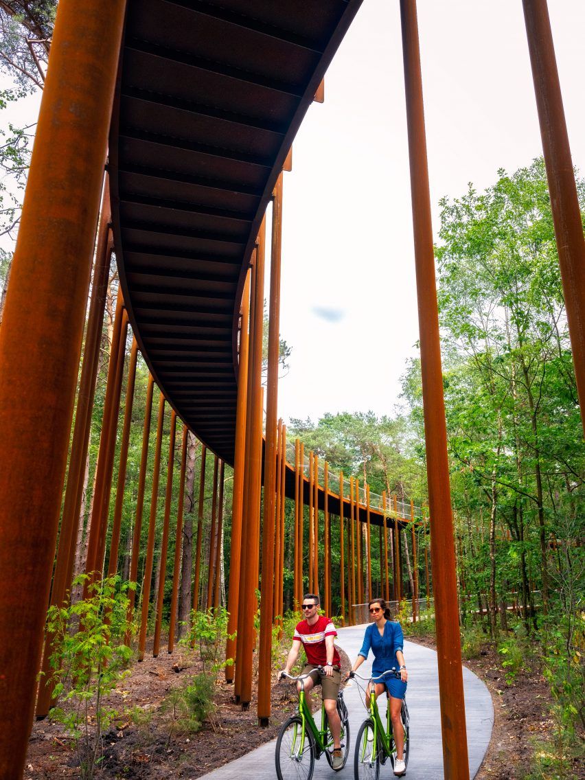 terrinakamura's tweet photo. Cool — Raised circular cycling path gives 360-degree views of Belgium forest https://t.co/lzD1C255jW #bicyclepath #belgium #outdoorfun https://t.co/bLXSpjKTZM