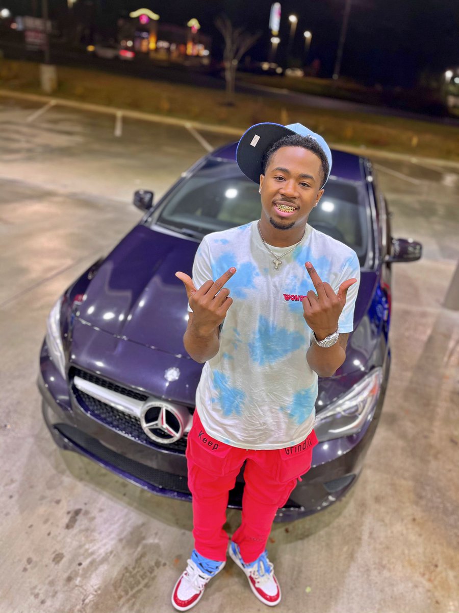 tridadon's tweet photo. Never thought i was better, Just knew i was different 💯👽 #FreeFed #Free9 #LongLiveDes https://t.co/KirbBsBl1k