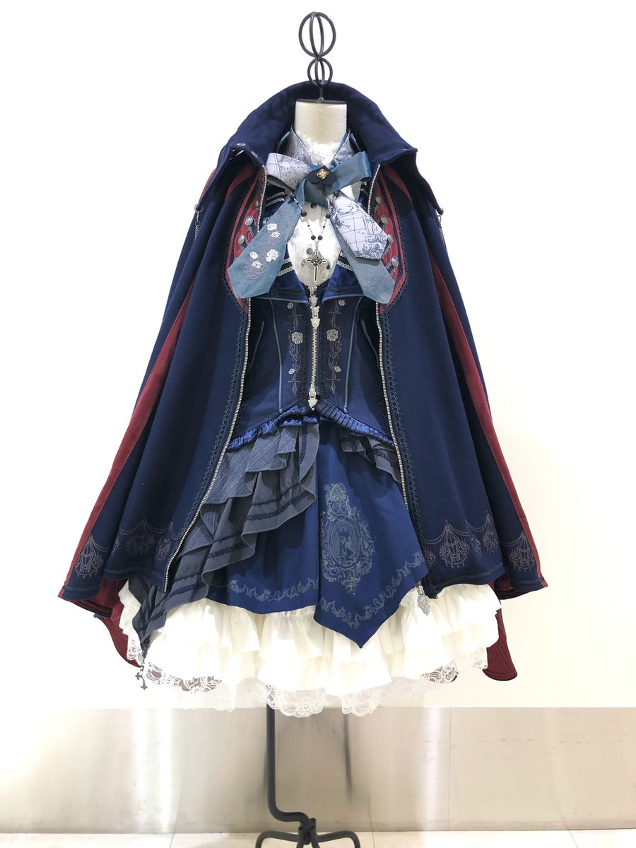 Ozzon 薔薇刺繍ポンチョ マント Ozzon 薔薇刺繍ポンチョ マント