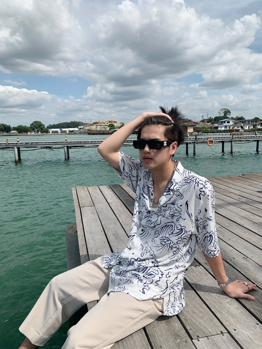 marcmc_mc's tweet photo. โอ้ ทะเลเเสนงามมมม #marcmc https://t.co/M3xTWSSGux