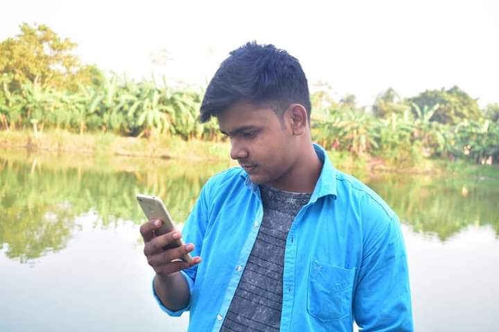 SMSabir4's tweet photo. HUSTLING .. https://t.co/hu1CDBsRqN