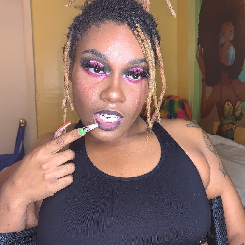 _QueenNya's tweet photo. So lately I been practicing on my bestfriend π
Canvas @Gracey_____
#makeupartist #makeupartist #QueenGlam #pinklook #makeuplovers #bomb #BlackOwnedBusiness https://t.co/qHVQpI7car