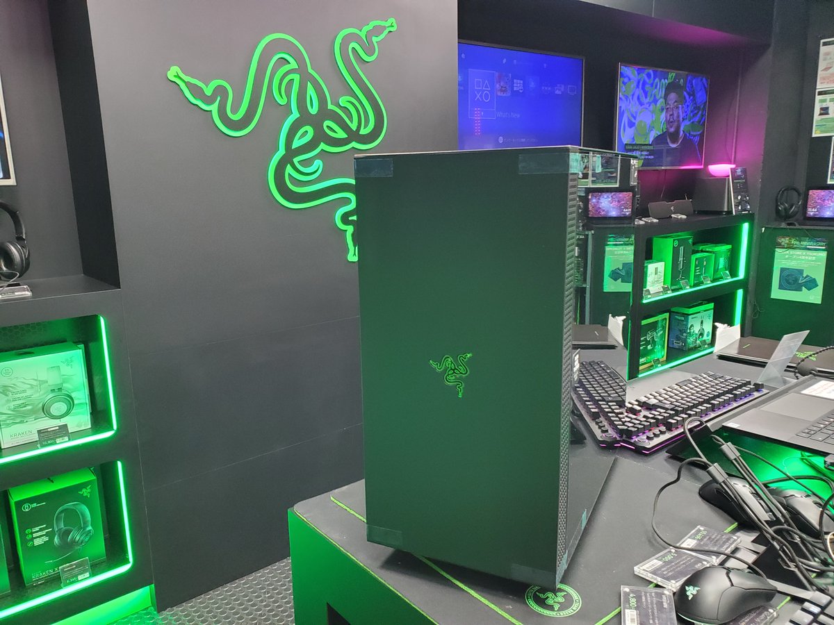 Tsukumo Ex ツクモex Razer Store クラッカー情報解禁 クラッカー 12 8 火 発売予定 Razer Tomahawk Atx Razerによるatx対応pcケース 予価 税別28 000円 予約 T Co Mbbs4wgihp Razer Razerjp T Co Phackkkhla