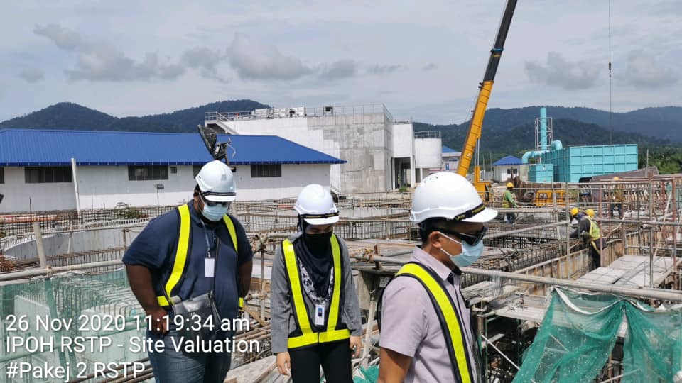 Papan2Stp's tweet photo. Pakej 2 RSTP 26.11.2020 - Penilaian tapak No. 31 yang diketuai oleh En. Zulkifli Bin Ahamad serta wakil dari pejabat tapak JPP. #ipohrstp #Pakej2rstp#perak #papan2stp #JPP #yourfutureisourcommitment #loyalengineering https://t.co/IQcrDkkHIN