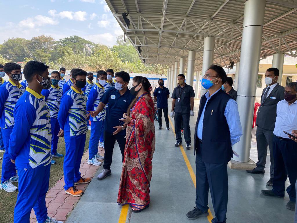 yashodhararaje's tweet photo. आज जबलपुर स्थित मध्य प्रदेश राज्य तीरंदाजी अकादमी का निरीक्षण किया और खिलाड़ियों से उनकी समस्याओं के संबंध में विस्तृत चर्चा की।
#MPStateAcad
#JamsamparkMP https://t.co/xbKkuRbHm1