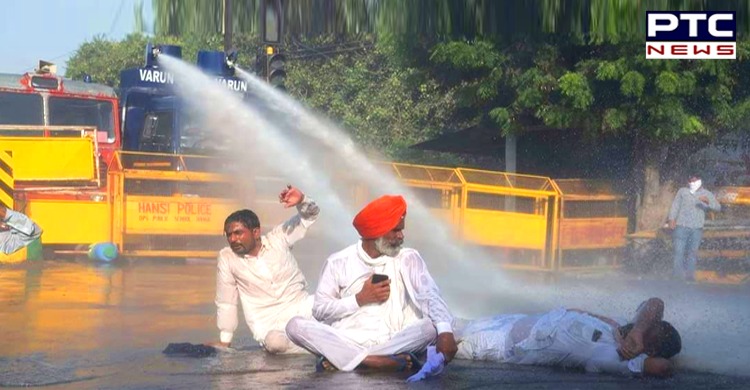 hamrajsingh07's tweet photo. देश के किसानो से शांति वार्ता करती हुई सरकार कि कुछ तसवीरें |

#FarmersProtest #Farmers #FarmersBill #farmerslife #FarmerProtest https://t.co/EBXbdeXsDI