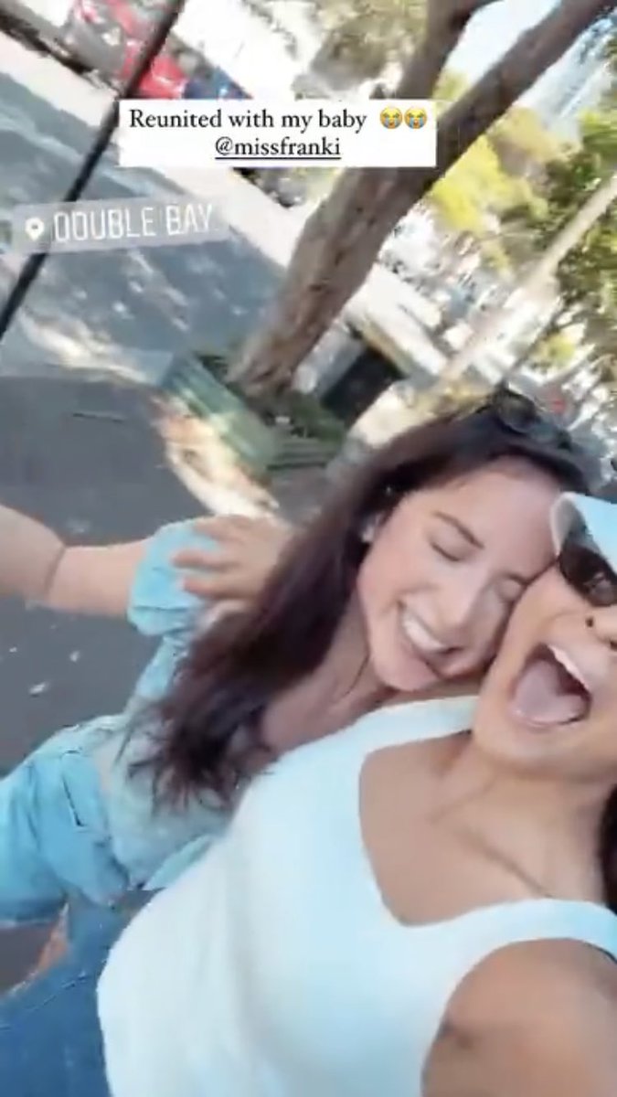mandybba's tweet photo. Reunited with baby @frankimrussell Gosh! So cute! Happiness! Thank you @julsnewbs Enjoy bonding! https://t.co/nQ7wHEf4X8 https://t.co/VF7Cut0Mqr