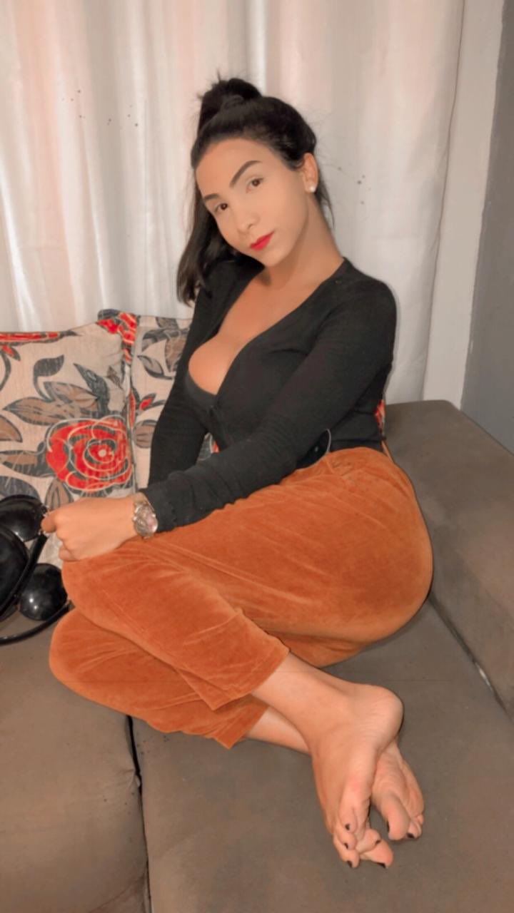 𝙔𝙖𝙨𝙢𝙞𝙢 𝘿𝙤𝙧𝙣𝙚𝙡𝙡𝙚𝙨 🇧🇷 on X: My fragrance on and they love  my smell. 🥰 t.con6iNERw43o  X