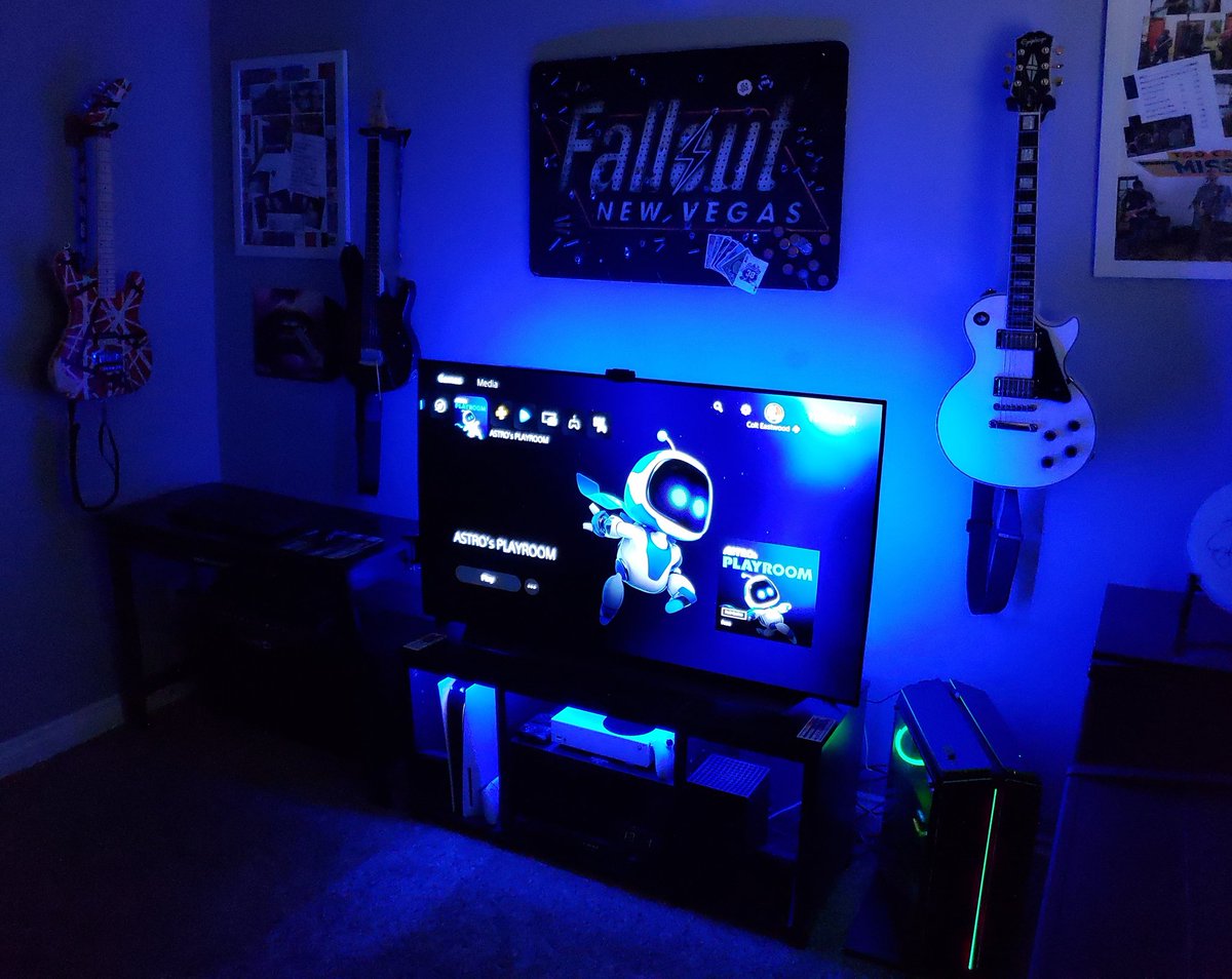 Colteastwood's tweet photo. @Daniel10046144 @AbeBritishAV @Dealer_Gaming I'm not like you. I play on whatever I want. I get to enjoy it all. https://t.co/zYzHQyhYA8