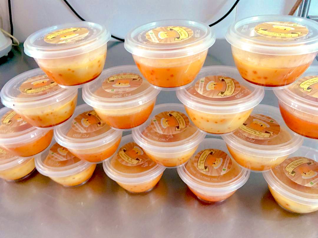 ain_shekh's tweet photo. @hazemanhuzir Terima kasih @hazemanhuzir bagi promoted. Semoga dimurahkn rezeki. Aamiinn 🤲🏼🤲🏼

Saya jual homemada Puding Caramel.
Rm3.00 satu. Boleh Cod 🚛 
Shah Alam, Petaling Jaya, Subang Jaya 🤗
P/s : saya tak pakai serbuk instant. Ni yang di bancuh sendiri🥰 https://t.co/5ZWiN0o4Q9