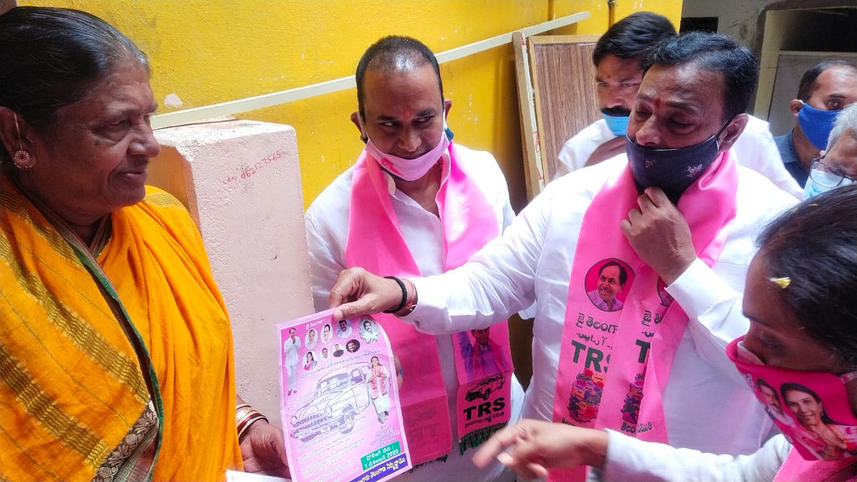 DNRTRS's tweet photo. Door to Door Padayatra at Kapadia Lane, khairatabad Division
#VoteForCar #HyderabadWithTRS #GHMCElections2020
#Khairatabad
@trspartyonline @KTRTRS @MPsantoshtrs https://t.co/xmXlNFheTn