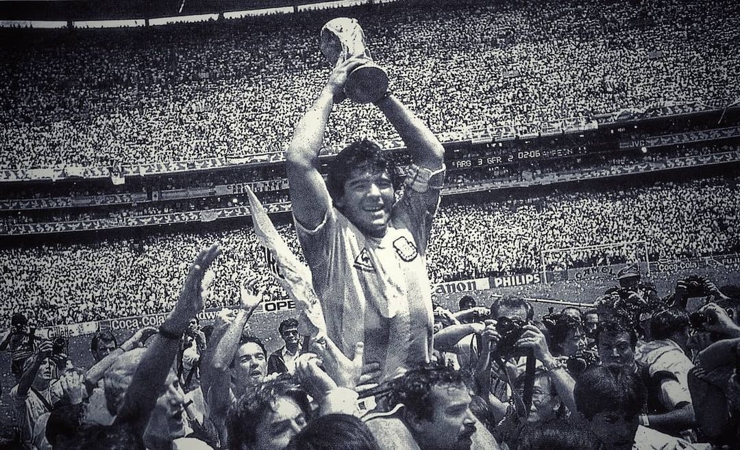 infitac's tweet image. The Hand of God is now resting closer to him than ever before⚽🏆

#RIP LEGEND
.
 
.

Greatest Of All Time 

#goat 
#football #maradona #legend #barcelona #argentina #diegomaradona #footballgame #champion
