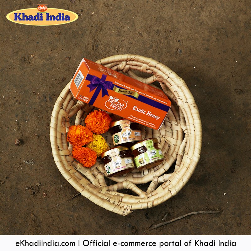 eKhadiIndia's tweet photo. Sweeten these cold Mornings with Khadi India's Healthy & Nectar Fresh Exotic Honey 🍯
Strengthen your immunity & give a palatable twist to your meals.
Available Now at https://t.co/xG6tqLTUFb
#khadihoney #nectarfresh #sweethoney #ekhadiindia #vocalforlocal #atmanirbharbharat https://t.co/GO8mXrO00G