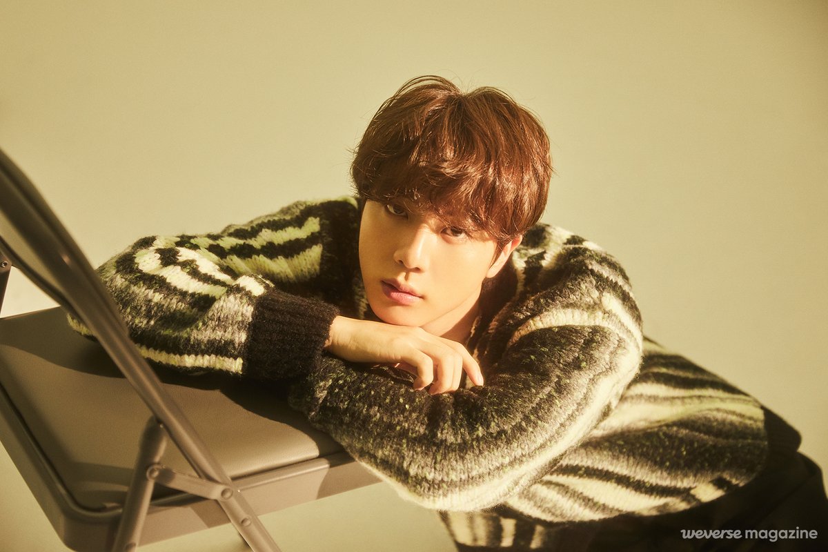 charts_k's tweet photo. [Weverse Magazine] BTS BE Comeback Interview

Jin: “It feels like my memories of ARMY were all a dream”

https://t.co/xWIYse5PLK https://t.co/Fmcso2mqaa