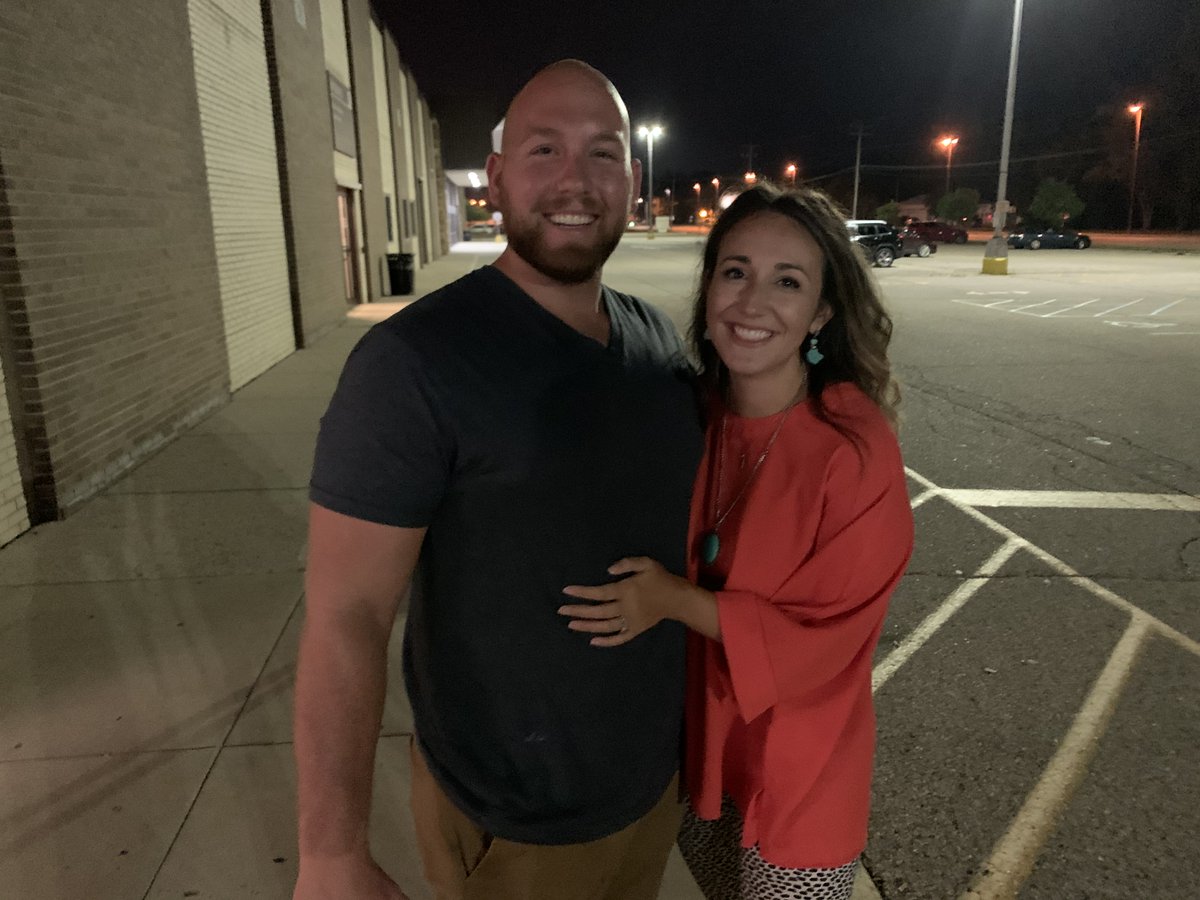 1HOPE_Community's tweet photo. 18 of 24: I simply couldn’t do what I do with 1HOPE without my incredible husband, Michael. From cooking dinner when my meetings run late, being a listening ear, to coming alongside me to big meetings to cheer me on, he is the real deal!
#24HoursofThankfulness https://t.co/xr4P9DPrw6