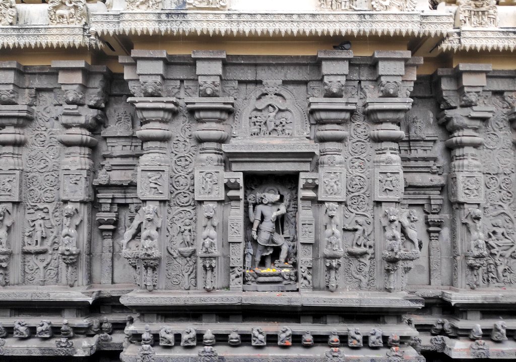 The Temple panels have exquisite carvings all around the sanctum sanctorum and the pillars of the various mandapas. The most famous (and most visible) are the images I have shared here. The Varaha Avatar and the Narasimha Avatar.