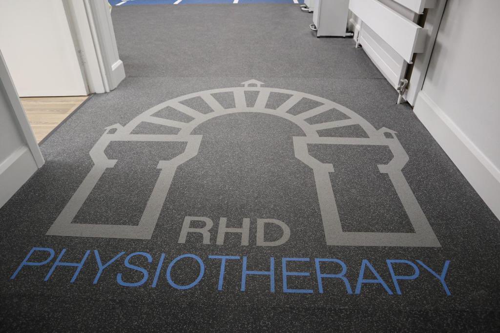 Elaine Ross tweet media