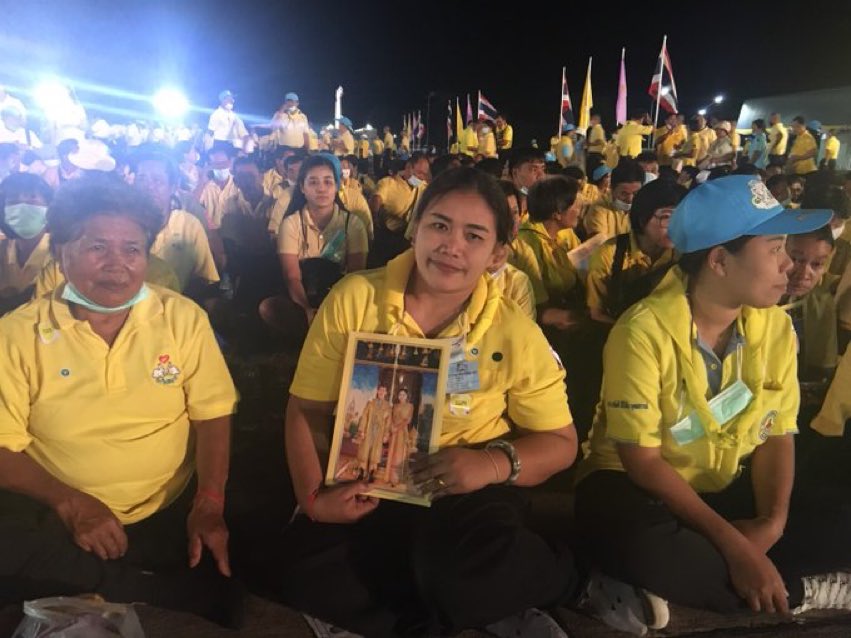 Scancam007's tweet photo. รักชาติ ศาสนา พระมหากษัตริย์เป็น
อัตลักษณ์​ของคนไทย
ธำรงไว้ซึ่งความเป็นชาติ ศรัทธายึดมั่นในศาสนา จงรักภักดี เเละเทิดทูนสถาบันพระมหากษัตริย์ 
#ภูมิใจที่ได้รับเสด็จ
#เรารักสถาบันพระมหากษัตริย์ https://t.co/ziQCtDU7m8