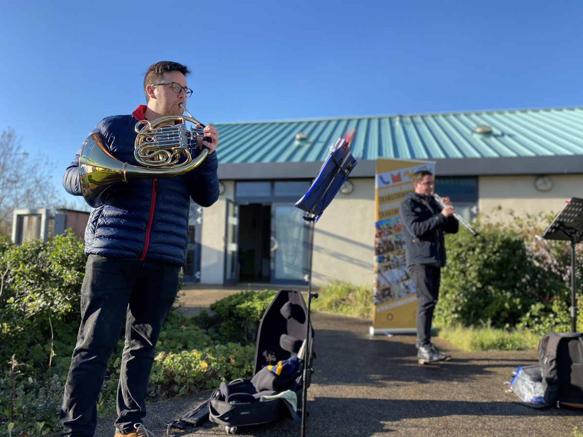 livemusicnowcym's tweet photo. Lovely day for our first real life #livemusic care concert since March! With @SerenWinds at #Bridgend Resource Centre @LiveMusicNowUK @BridgendCBC #musicmatters #letmusiclive #keepmusiclive #artsandhealth #charity #Wales #Cymru https://t.co/zO0Ykh9Uub