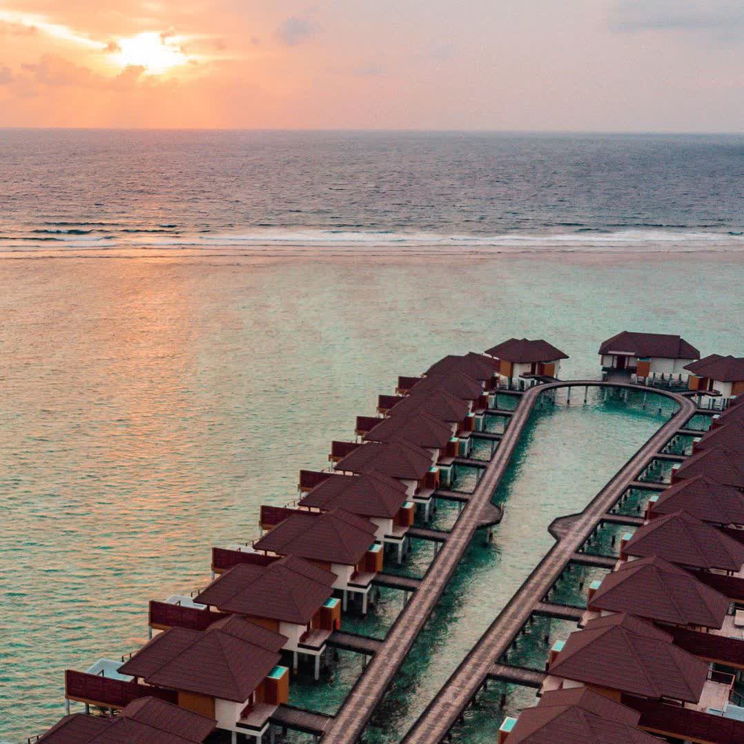 wheresmaldives's tweet photo. Would a complimentary 4th night at VARU by Atmosphere, tide you over? 🙈

For quotes, mail us at bookings@wheresmaldives.com 
⠀
🔥 Follow @wheresmaldives⠀
📸 @mari_happytravel⠀
📍@varuatmosphere⠀
.⠀
.⠀
.⠀
.⠀
.⠀
#wheresmaldives #varumaldives #varuatmosphere https://t.co/8LpiKGjpoW