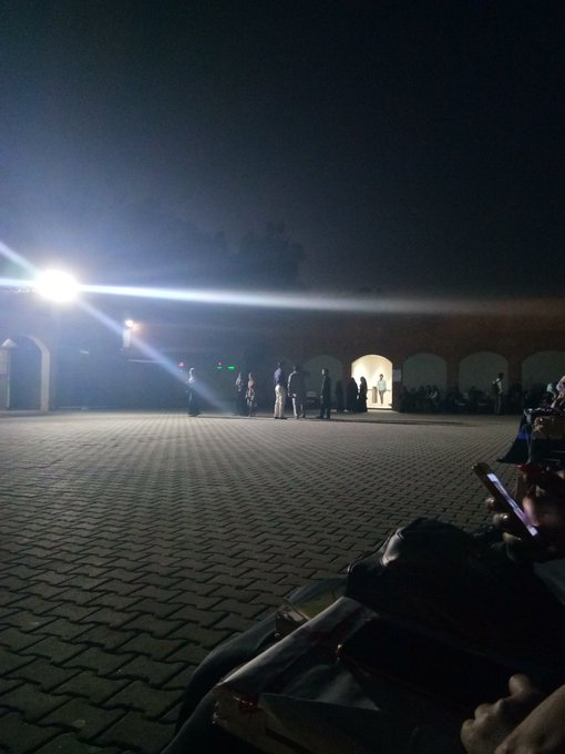 shafique999999's tweet photo. Student aren't machines who can't get infected from Corona.
@unibandkro
 #closeUolgujratcampus
@DrMuradPTI
@Shafqat_Mahmood https://t.co/TVTPavMkq4